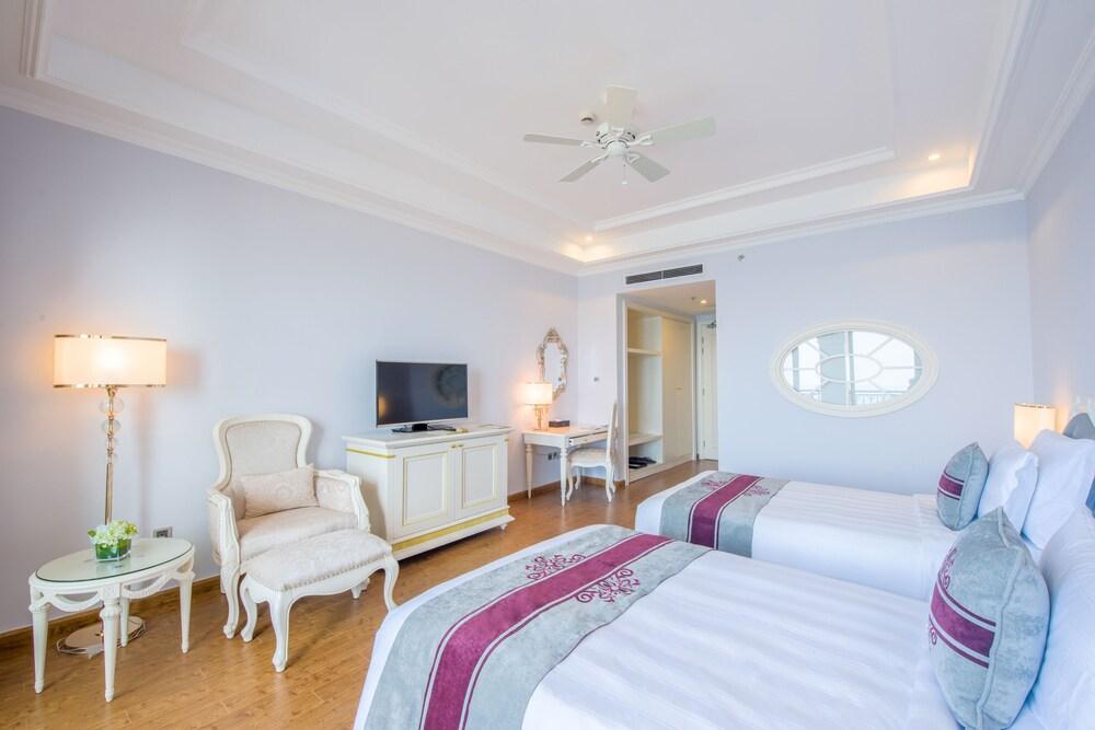 Melia Vinpearl Cua Hoi Beach Resort Cửa Lò Exterior foto
